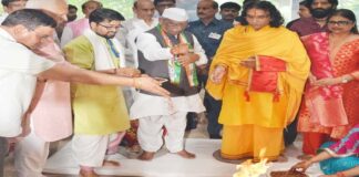 महारुद्र महायज्ञ में राज्यपाल ने की पार्थिव शिवपूजन व गौसेवा, प्रदेश की सुख-शांति की मांगी मन्नत