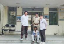 स्मैक की लत को पूरी करने वाला शातिर चोर गिरफ्तार Cunning thief arrested for feeding his smack addiction.