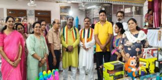 स्वास्तिक एग्जीबिशन में दिखा महिला सशक्तिकरण का रंग