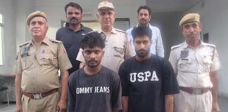 थार से टक्कर मारकर लूट करने वाली गैंग के दो आरोपी गिरफ्तार