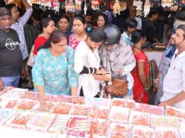 रक्षाबंधन पर सजे बाजार: 500 से अधिक तरह की राखियों की धूम