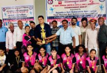 जयपुर की सब-जूनियर बालिका टीम उपविजेता Jaipur's sub-junior girls' team finishes as runners-up.