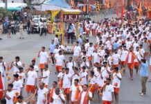 शिव भक्ति के रंग में रंगी छोटी काशी: गलता तीर्थ से उमड़ा कांवड़ियों का सैलाब