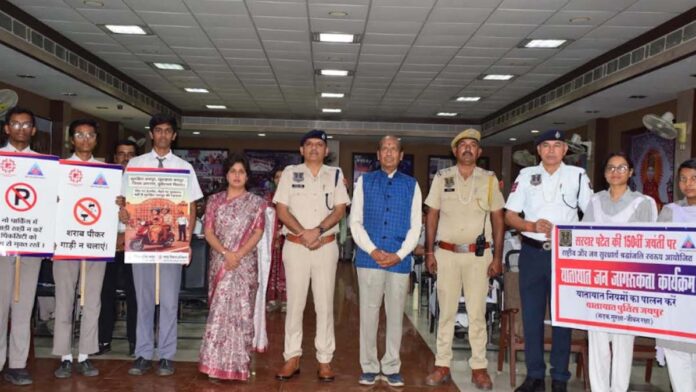 Road safety rules explained to students during the traffic awareness campaign. Road safety rules explained to students during the traffic awareness campaign.