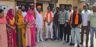 आरक्षण सुधार को लेकर जंतर-मंतर पर राष्ट्रीय करणी सेना का अनिश्चितकालीन धरना आज से Rashtriya Karni Sena's indefinite sit-in protest at Jantar Mantar over reservation reforms begins today.