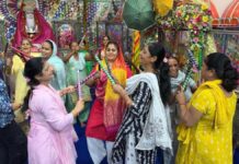 चालीहा महोत्सव :भक्त अंकरदास की पौड़ी से गूंजे झूलेलाल मंदिर Chaliha Festival: Jhulelal Temple Resonates with Chants from Bhakt Ankardas Ki Pauri