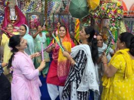 चालीहा महोत्सव :भक्त अंकरदास की पौड़ी से गूंजे झूलेलाल मंदिर Chaliha Festival: Jhulelal Temple Resonates with Chants from Bhakt Ankardas Ki Pauri