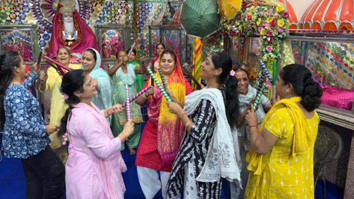 Chaliha Festival: Jhulelal Temple Resonates with Chants from Bhakt Ankardas Ki Pauri