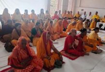नौ कुंडीय हवन के साथ सवा करोड़ गायत्री महामंत्र अनुष्ठान की पूर्णाहुति The completion of the ritual of 1.25 crore Gayatri Mahamantra with nine Kundiya havan