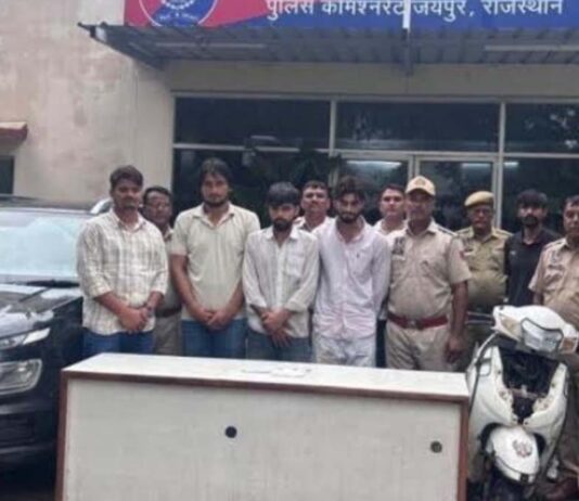 जिम में साथ कसरत करने वाले ने रची थी बैंक मैनेजर से लूट की साजिश