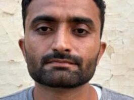 अर्थशास्त्र पेपर लीक मामला : सात लाख में पेपर दिलाने वाला शिक्षक गिरफ्तार Economics paper leak case: Teacher arrested for arranging the paper for seven lakh rupees.