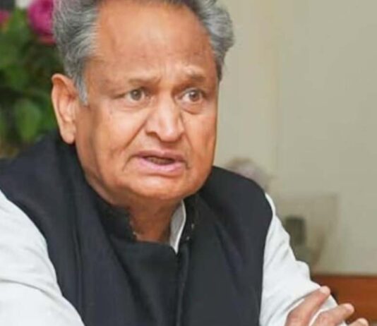 सूखे जैसे हालात के बीच फसल खराबे का सर्वे कराने और किसानों को मुआवजा देने की मांग: पूर्व मुख्यमंत्री गहलोत