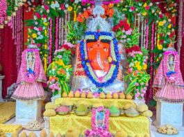 गणेश चतुर्थी पर सजा बंगाली बाबा का दरबार: लड्डुओं की भव्य झांकी रही खास आकर्षण