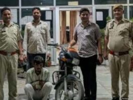 बाइक चोरी करने वाला आरोपी गिरफ्तार Accused arrested for stealing a bike.