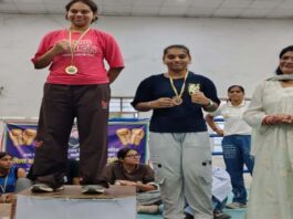 बॉक्सिंग रिंग में चमके एकेजी के खिलाड़ी, तीन पदक किए अपने नाम AKG athletes shine in the boxing ring, bag three medals.