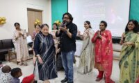 कैंसर से जंग लड़ रहे नन्हे योद्धाओं के चेहरों पर खिले मुस्कान के रंग