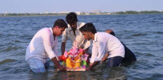 गणपति बप्पा मोरया… ‘अगले बरस तू जल्दी आ’ के नारों से गूंजा जयपुर Jaipur echoed with chants of "Ganpati Bappa Morya" and "Come back soon next year."