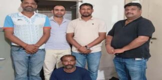 क्रेशर प्लांट पर मजदूर बनकर छिपा था 25 हजार का इनामी तस्कर