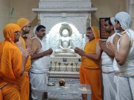 दशलक्षण महापर्व का सातवां दिन, जैन बन्धुओं ने मनाई सुगन्ध दशमी
