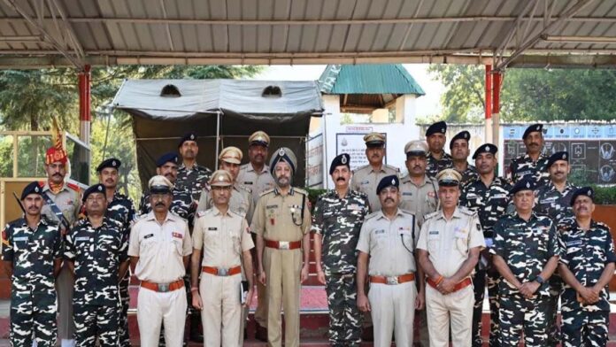 ADGP reviews training of 472 recruit constables from Rajasthan in Himachal. ADGP reviews training of 472 recruit constables from Rajasthan in Himachal.