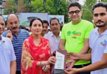 डिप्टी सीएम दीया कुमारी ने किया आधार प्राइम ग्रीन फिट हाफ मैराथन का फ्लैग ऑफ Deputy CM Diya Kumari flagged off the Aadhaar Prime Green Fit Half Marathon.