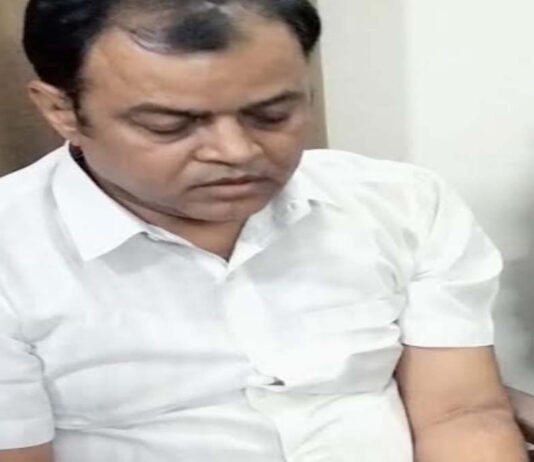 8.14 लाख रुपए की संदिग्ध राशि के साथ लोहावट बीडीओ को पकड़ा