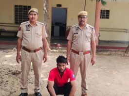 मोबाइल स्नैचर गिरफ्तार: स्कूटी और लूटा मोबाइल बरामद