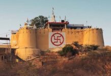 गढ़ गणेश मंदिर में बाल स्वरूप में विराजे गणपति