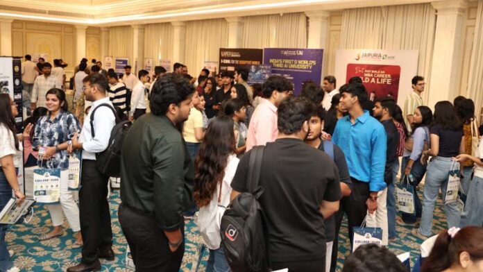 Over 450 students gathered at the Go MBA Summit. Over 450 students gathered at the Go MBA Summit.