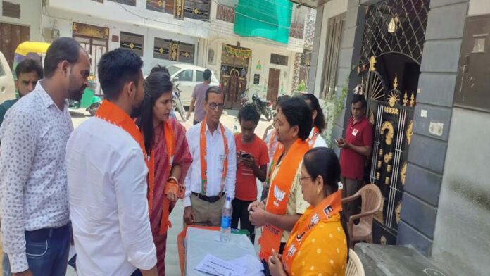 56.71% voter turnout in 16 wards. 56.71% voter turnout in 16 wards.