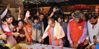 प्रधानमंत्री मोदी के जन्मदिन पर जयपुर में जले ‘आशीर्वाद के दीये’ 'Lamps of blessings' lit in Jaipur on Prime Minister Modi's birthday.