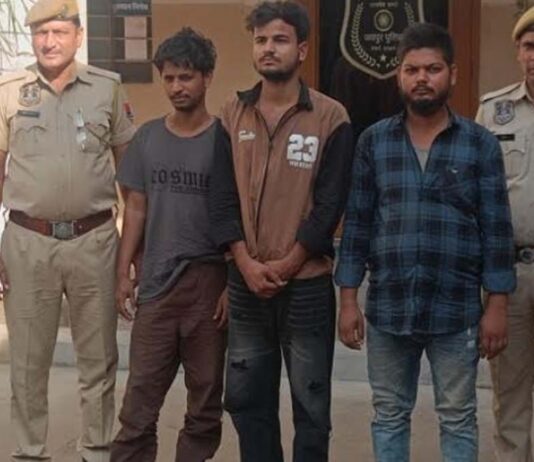 हाईटेक मोबाइल स्नैचर गिरोह के तीन बदमाश चढ़े पुलिस के हत्थे