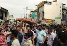 घर-दुकान बचाने सड़क पर उतरे लोग: न्यू सांगानेर रोड पर जेडीए की डिमार्केशन का विरोध Protest against JDA demarcation on New Sanganer Road
