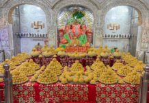 नहर के गणेशजी मंदिर में सजा मोदकों का दरबार, सिंजारे की मेहंदी और सिंदूर बांटा A 'Durbar' of Modaks Adorns the Nahar Ganesh Temple