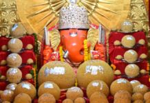मोती डूंगरी गणेश मंदिर में सजे हजारों मोदक:251 किलो के दो विशाल मोदक रहे आकर्षण