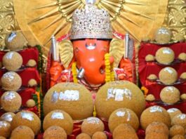 मोती डूंगरी गणेश मंदिर में सजे हजारों मोदक:251 किलो के दो विशाल मोदक रहे आकर्षण