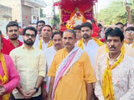 जलझूलनी एकादशी पर निकली भगवान लक्ष्मी नृसिंह की भव्य शोभायात्रा