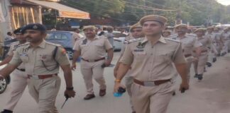 भयमुक्त मतदान का संदेश लेकर सड़कों पर उतरी पुलिस