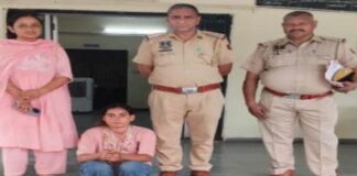 स्मैक और अवैध शराब के साथ महिला गिरफ्तार Woman arrested with smack and illicit liquor