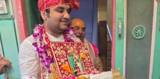 वृंदावन में विवाह के बाद जयपुर पधारे श्री राधा गिरधर लाल Shri Radha-Girdhar Lal arrived in Jaipur after their wedding in Vrindavan.