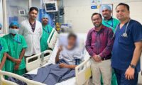 टिटेनस से जंग जीतकर स्वस्थ हुआ 21 वर्षीय युवक: एक माह वेंटिलेटर पर रहने के बाद मिली नई जिंदगी