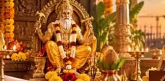 सर्वार्थ सिद्धि योग में किया विश्वकर्मा पूजा: मशीनों, उपकरणों का भी किया पूजन Vishwakarma Puja performed during Sarvartha Siddhi Yoga.