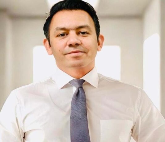 डॉ. शैलेश झवर को प्रतिष्ठित एक्यूमेन इंडिया फेलोशिप Dr. Shailesh Jhawar receives the prestigious Acumen India Fellowship.