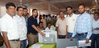 नगरीय निकाय चुनाव: 565 बूथों के लिए मतदान दल रवाना, आज 18 निकायों में मतदान