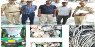 गोदामों में नकबजनी करने वाला गिरोह चढा पुलिस के हत्थे Gang involved in warehouse burglaries nabbed by police.