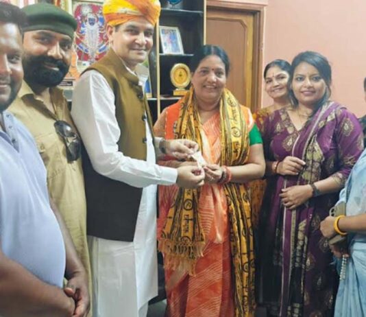 वार्ड के विकास और महिलाओं को आत्मनिर्भर बनाने पर हुई चर्चा