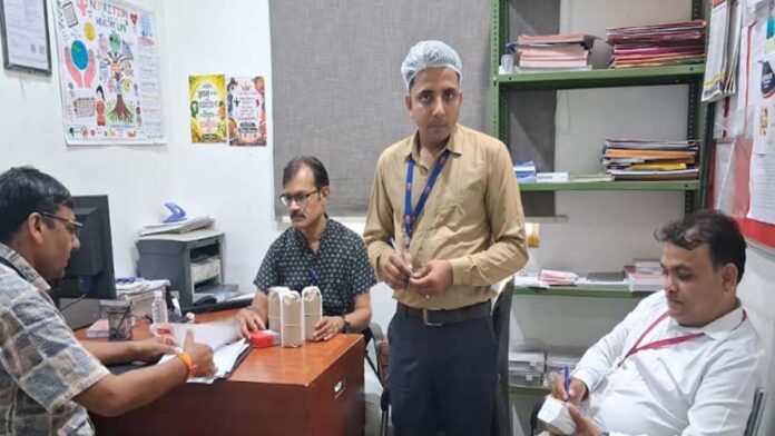 Intensive inspection of hospital canteens and mess kitchens, as well as dhabas and food stalls located outside hospitals. Intensive inspection of hospital canteens and mess kitchens, as well as dhabas and food stalls located outside hospitals.