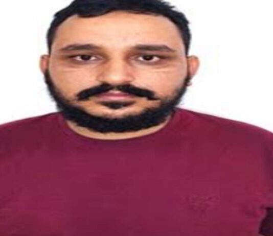 पीटीआई भर्ती परीक्षा में बड़े भाई की जगह डमी अभ्यर्थी बनकर परीक्षा देने वाला छोटा भाई गिरफ्तार Younger brother arrested for taking the exam as a proxy candidate.