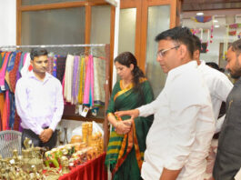 आदिवासी उत्पादों को बाजार उपलब्ध कराने के लिए ‘आदि बाजार’ शुरू ‘Aadi Bazaar’ launched to provide a market for tribal products.