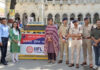 यातायात पुलिस को मिले 10 आधुनिक सोलर बैरिकेड्स